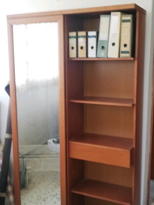 Πορτ μαντώ μεταχειρισμένο με συρόμενη πόρτα και καθρέφτη