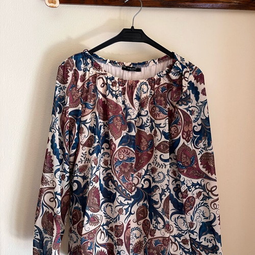 Piazza Italia blouse with pattern and long sleeves like new, multicolor