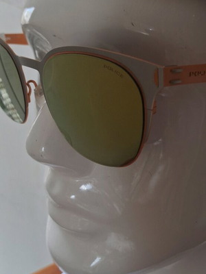 Γυαλιά ηλίου Police σαν καινούργια, μπεζ και χρυσαφί