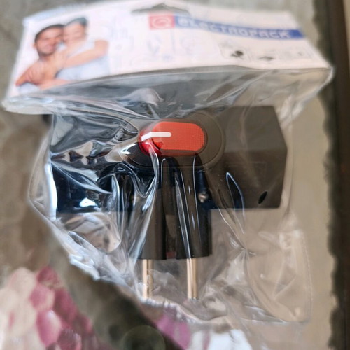 Schuko plug with 3 sockets and switch new unused