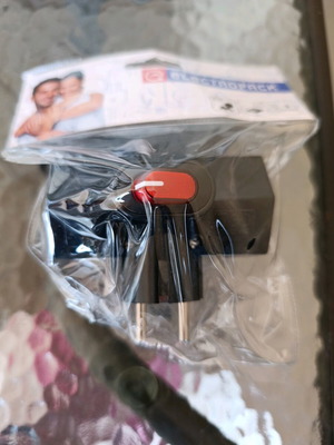 Schuko plug with 3 sockets and switch new unused