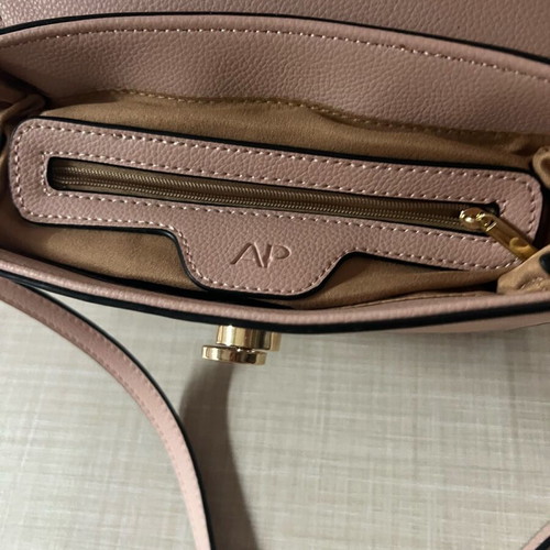 Lovely Italian shoulder bag new, soft pink and black