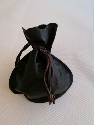 Leather pouch like new, black