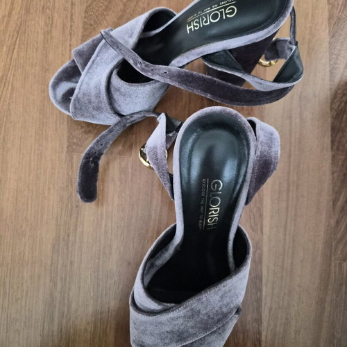 Velvet high-heeled sandals with thick heel like new, gray