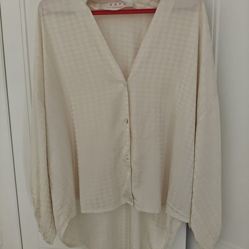 Karavan shirt beige XL like new