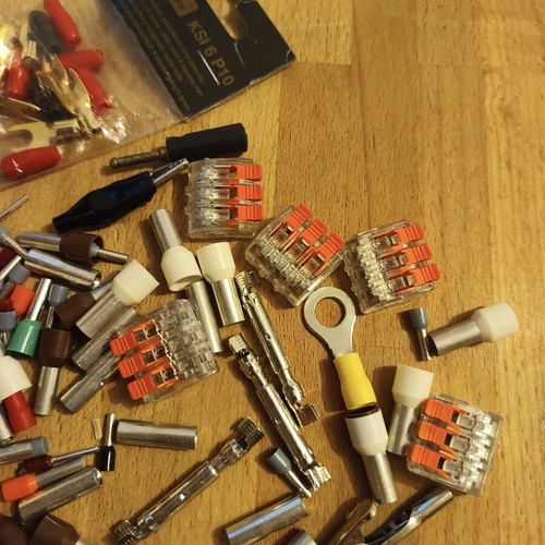 Electrical connectors pack
