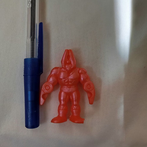 Pinchman-Pliers alien figure used, M.U.S.C.L.E series, EL CRECO