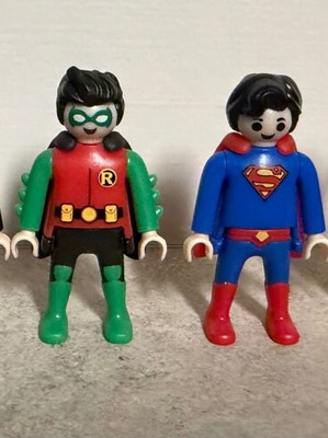 Playmobil Kinder DC figures complete series like new