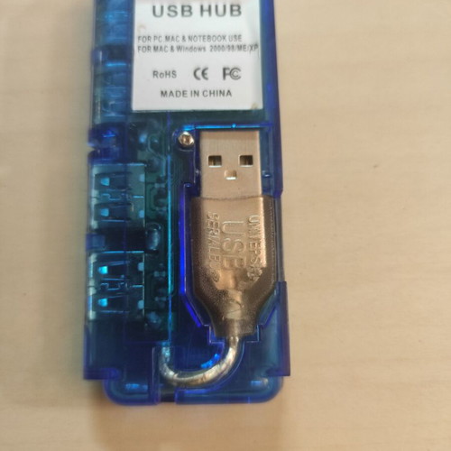 Usb hub with 4 ports like new