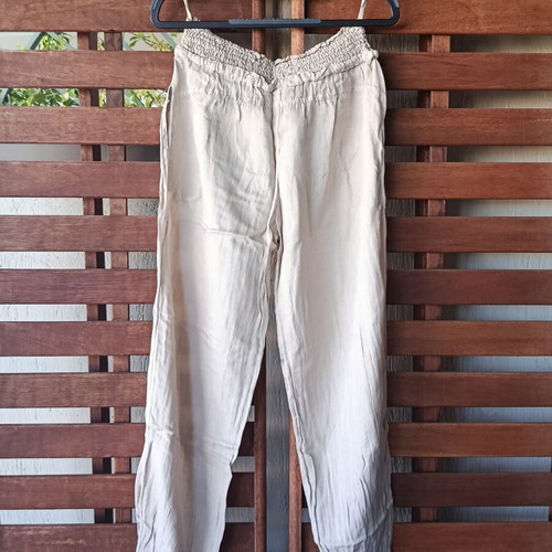 Paranoia Beige Pants Cotton and Silk Size L like new
