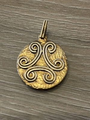 Adimenio 950 Zolotas gold-plated pendant