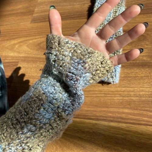Woolen hand gaiters like new, handmade