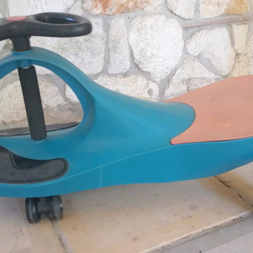 Children's riding car used