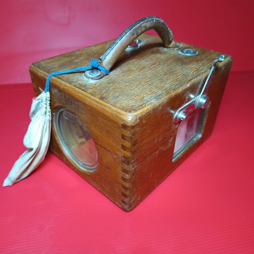 Vintage Racing Pigeon Timer Clock like new