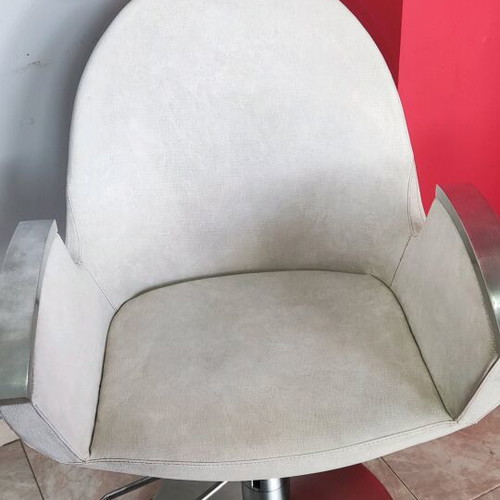 Hairdressing chair like new