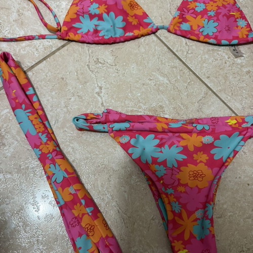 De Coro Floral Bikini Set size M with hair tie