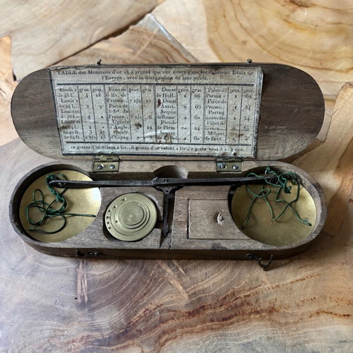 Old coin scale like new, late 18th-early 19th century