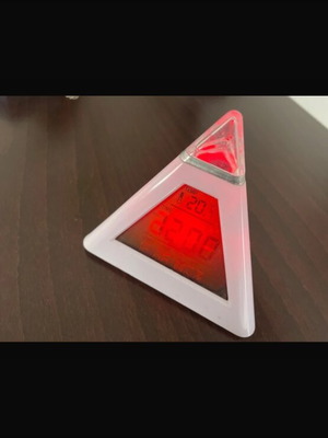 Digital table alarm clock like new