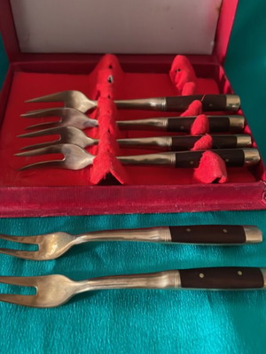 Handmade bronze forks with wood, set of 6, new