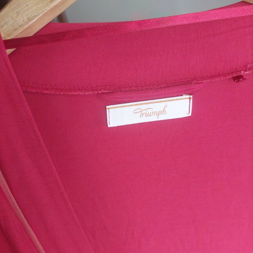 Triumph thin bathrobe like new, size M/L, blackberry color