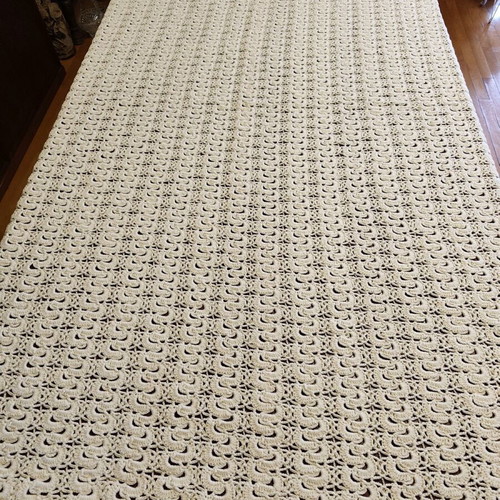 Woolen knitted handmade throw used 185x185 beige