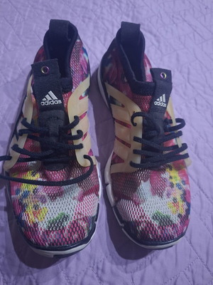 Adidas athletic shoes used, size 37 1/3, multicolor