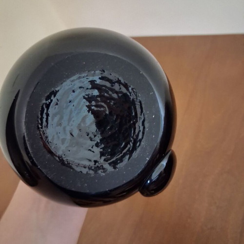 Black art glass vase set like new with gift vase