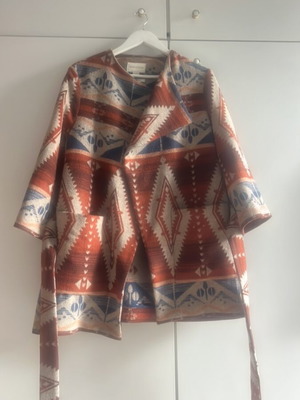 Monsoon coat size 42 like new, wool with color combination