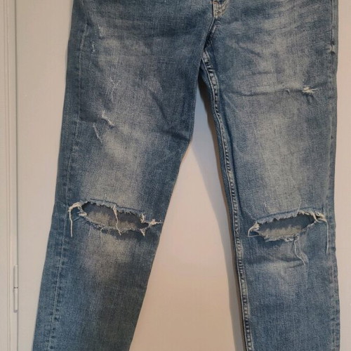 H&M Jeans With Rips Girlfriend Fit Size 42 Like New Blue