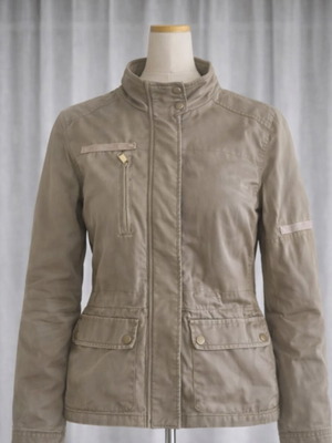 Дамско горно облекло H&M малко кафяво като ново