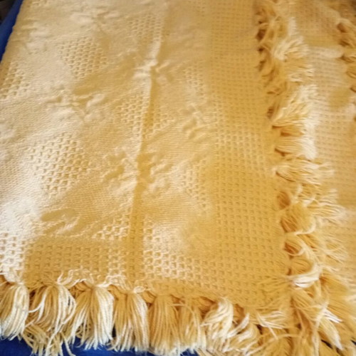 Wool Blanket like new, 160x200 cm, rich texture, beautiful color