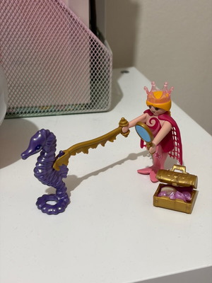 Playmobil 4818 Ocean Mermaid Princess with purple seahorse like new
