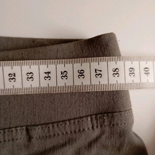 Women's pants size M, like new, olive color