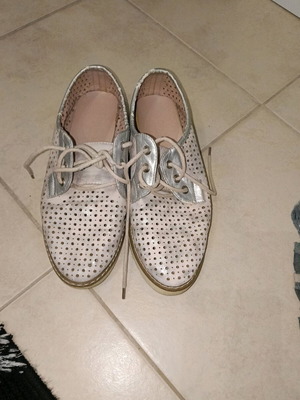 Shoes used pink-gold size 36 with laces