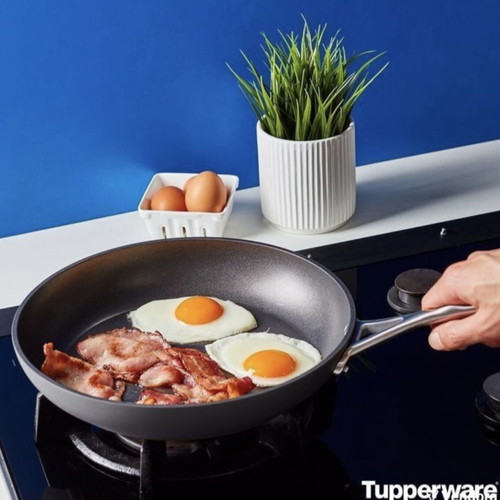 Cottage Frying Pan 28cm new with Eterna nonstick coating