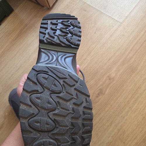 Lowa Gorgon Gore Tex shoes new, size 41.5, waterproof
