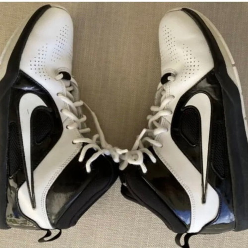 Nike sneakers used, leather, size 38.5, black and white