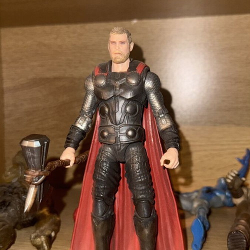 Thor Infinity War Marvel Legends figure like new