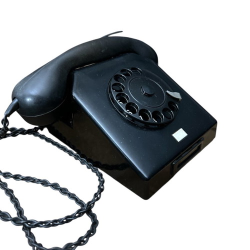 Bakelite telephone VEB used with plug and vintage socket