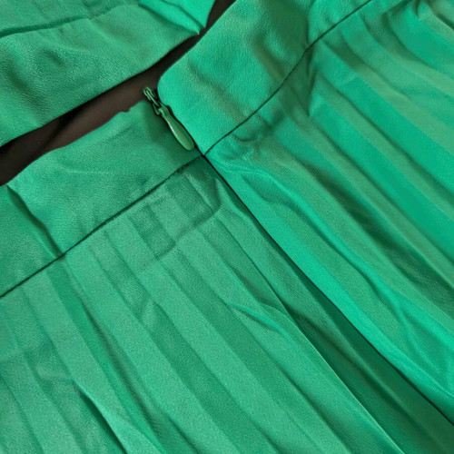 Stradivarius pleated midi skirt green size small new
