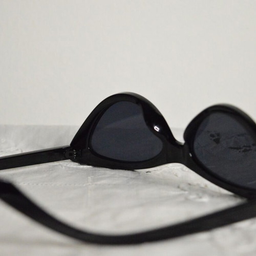 Butterfly sunglasses black like new