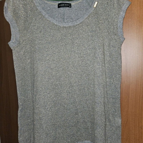 I Got You blouse grey with glitter like new, size M