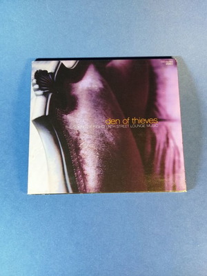 Den of Thieves CD like new, electronic music