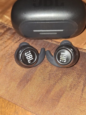JBL Reflect Mini NC ακουστικά σαν καινούργια
