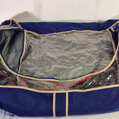 Set of 20 hangers and protective bags like new