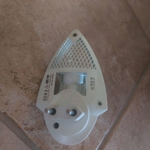 White plug-in night light like new