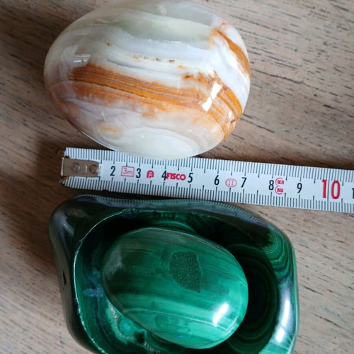 Vintage pack of two stone eggs malachite and onyx like new