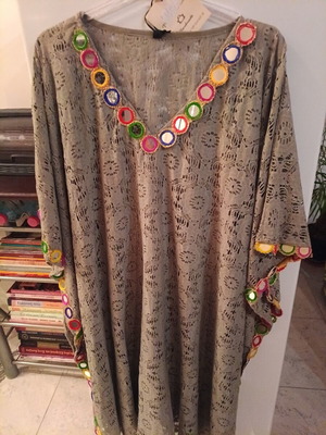 Handmade kaftan-tunic with traditional embroidery and mirrors