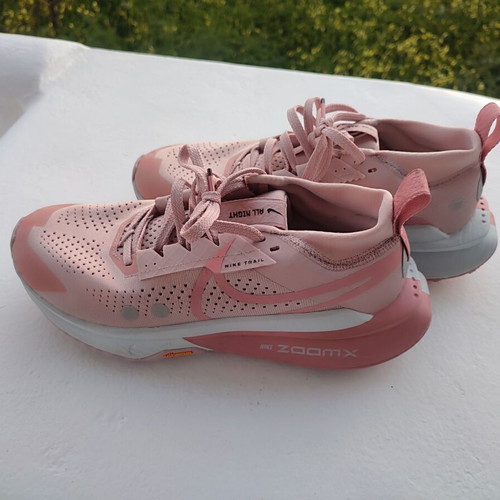 Nike ZoomX Zegama Trail 2 size 40 new pink sports shoes