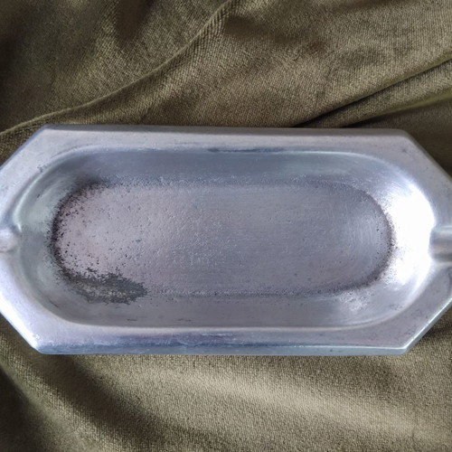 Set of 2 vintage rectangular tin ashtrays like new